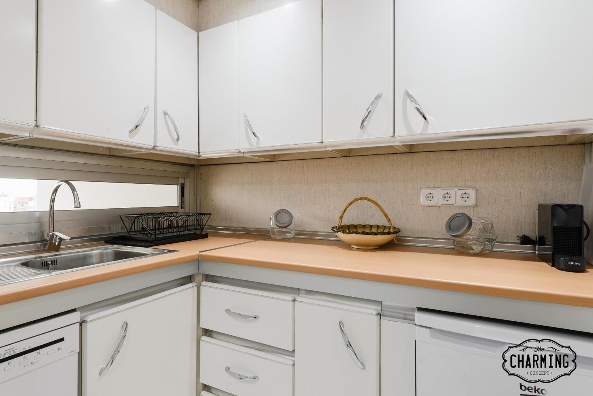 Appartamento Charming Eurobuilding 2 Terrace Exclusive - Plaza De Parking Madrid Esterno foto