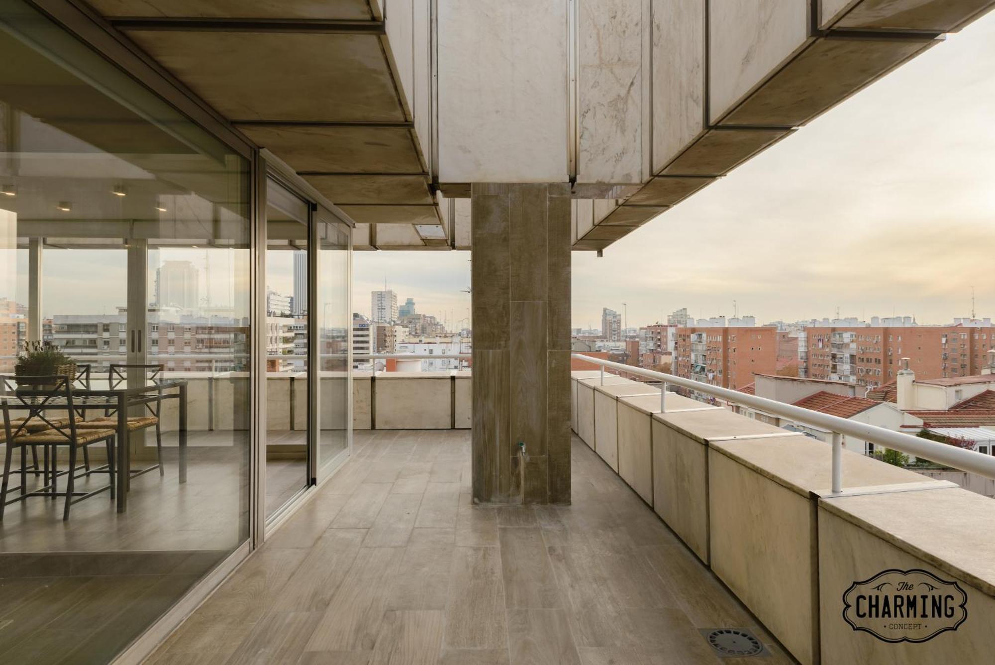 Appartamento Charming Eurobuilding 2 Terrace Exclusive - Plaza De Parking Madrid Esterno foto