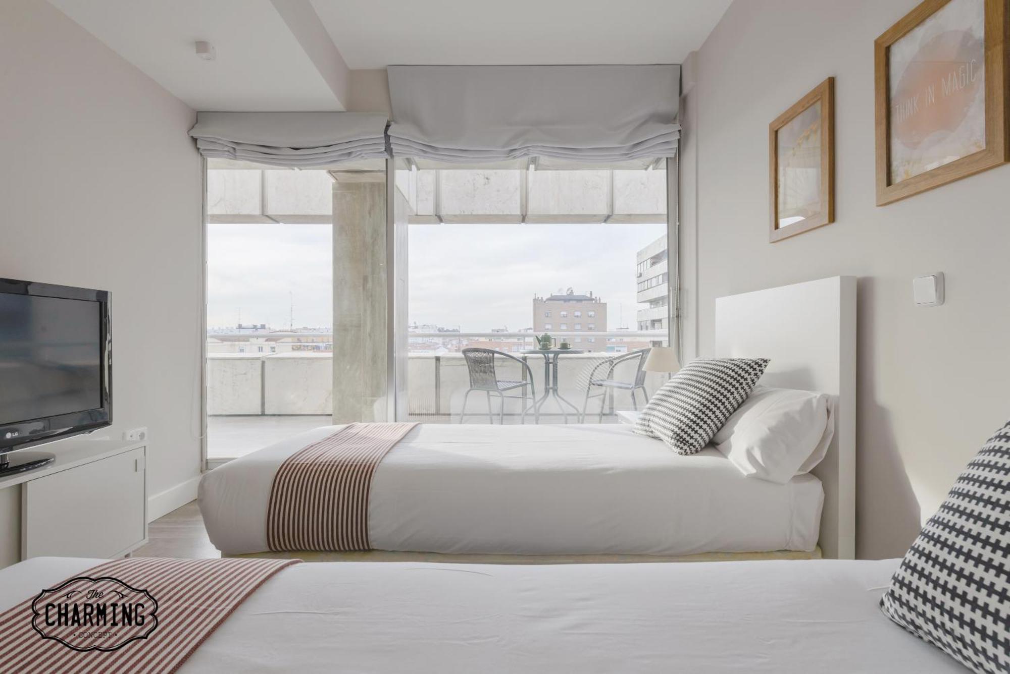Appartamento Charming Eurobuilding 2 Terrace Exclusive - Plaza De Parking Madrid Esterno foto